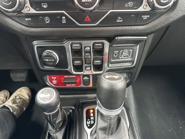 Used 2025 Jeep Wrangler Willys image 31