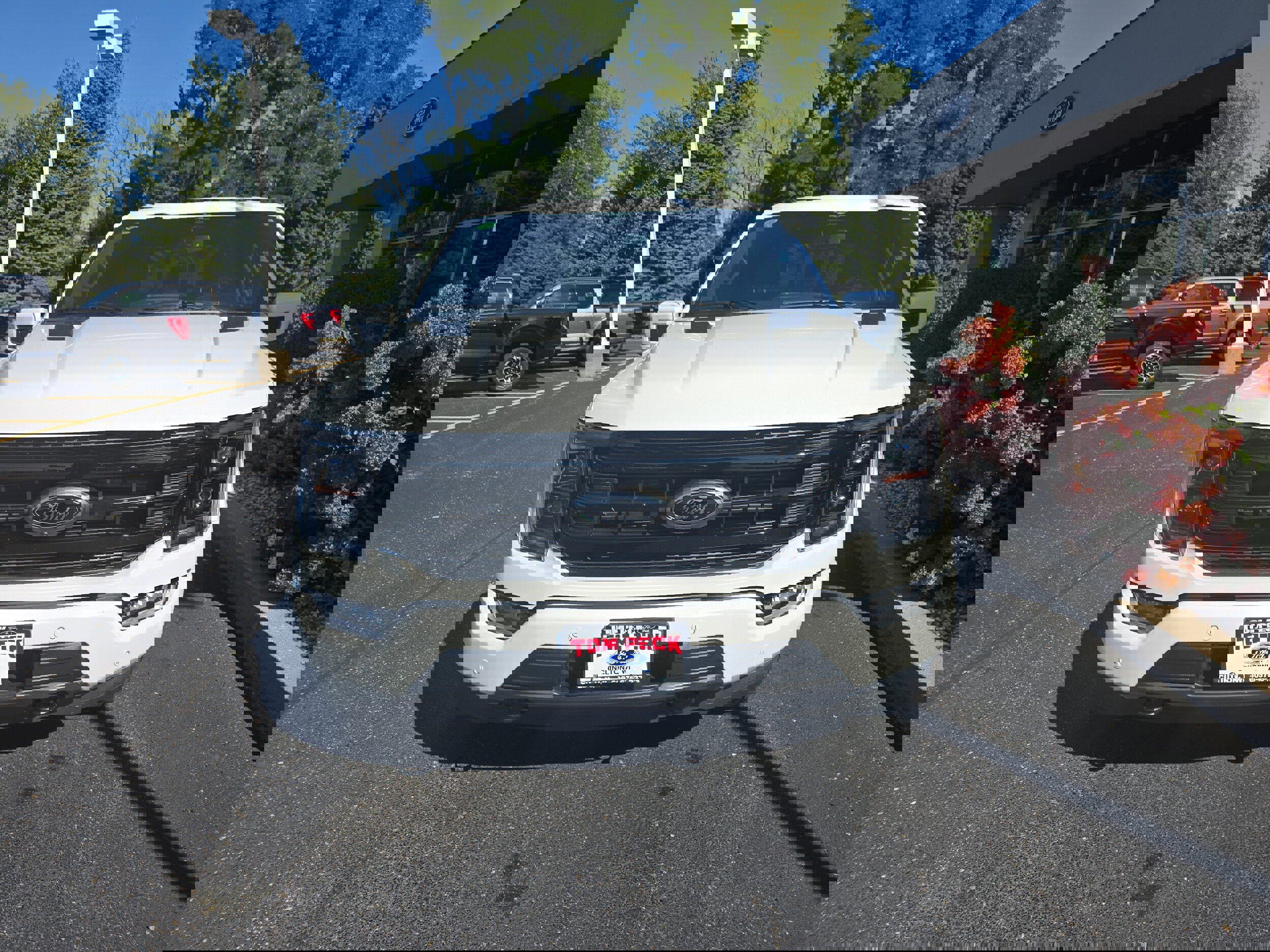 Used 2023 Ford F150 Platinum w/ Equipment Group 701A High image 4