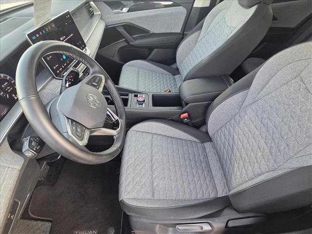 Certified 2025 Volkswagen Tiguan S image 14