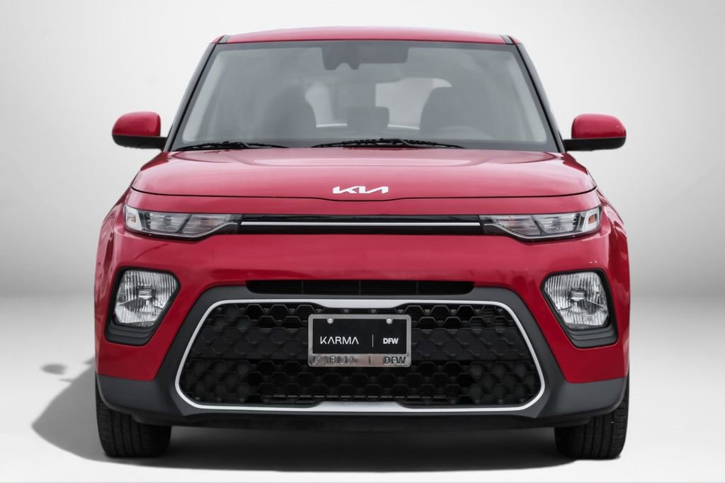 Used 2022 Kia Soul LX w/ Technology Package FWD image 3