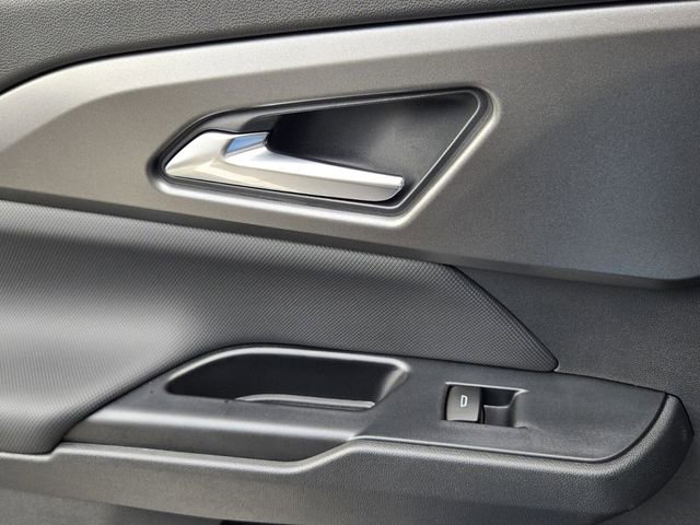 Certified 2026 Chevrolet Equinox EV LT image 5