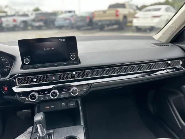 Used 2023 Honda Civic EX image 18