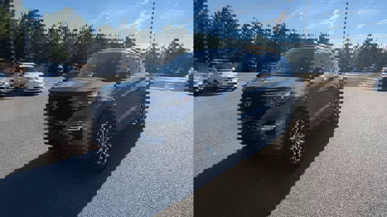Used 2023 Ford Explorer ST-Line w/ Class IV Trailer Tow Package image 4