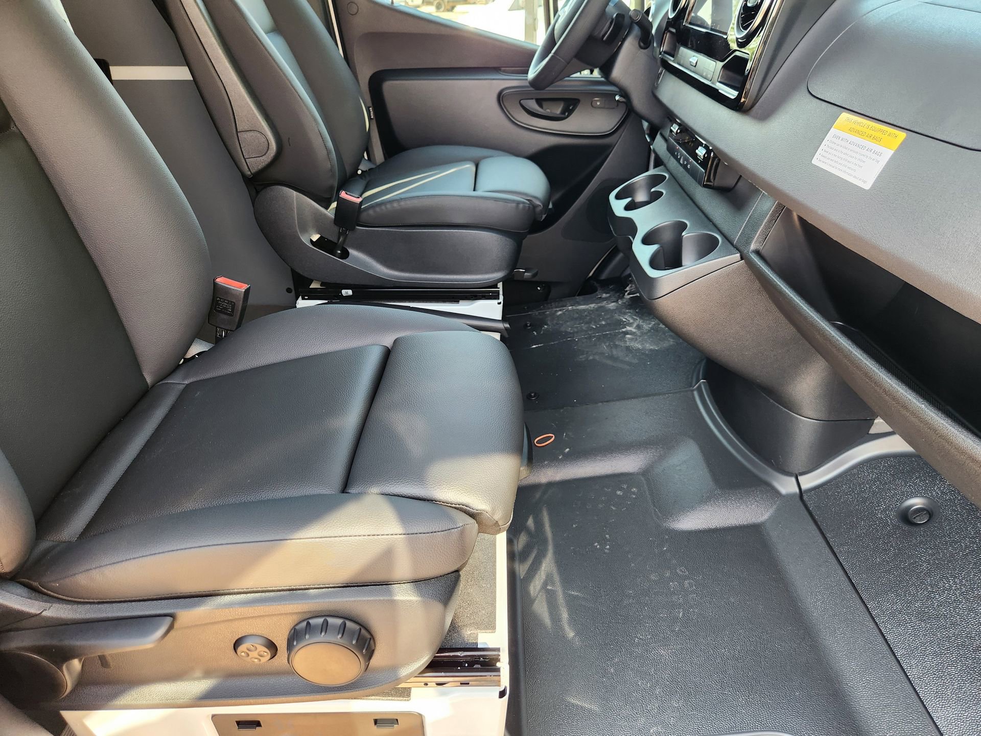 New 2025 Mercedes-Benz Sprinter 3500 image 3