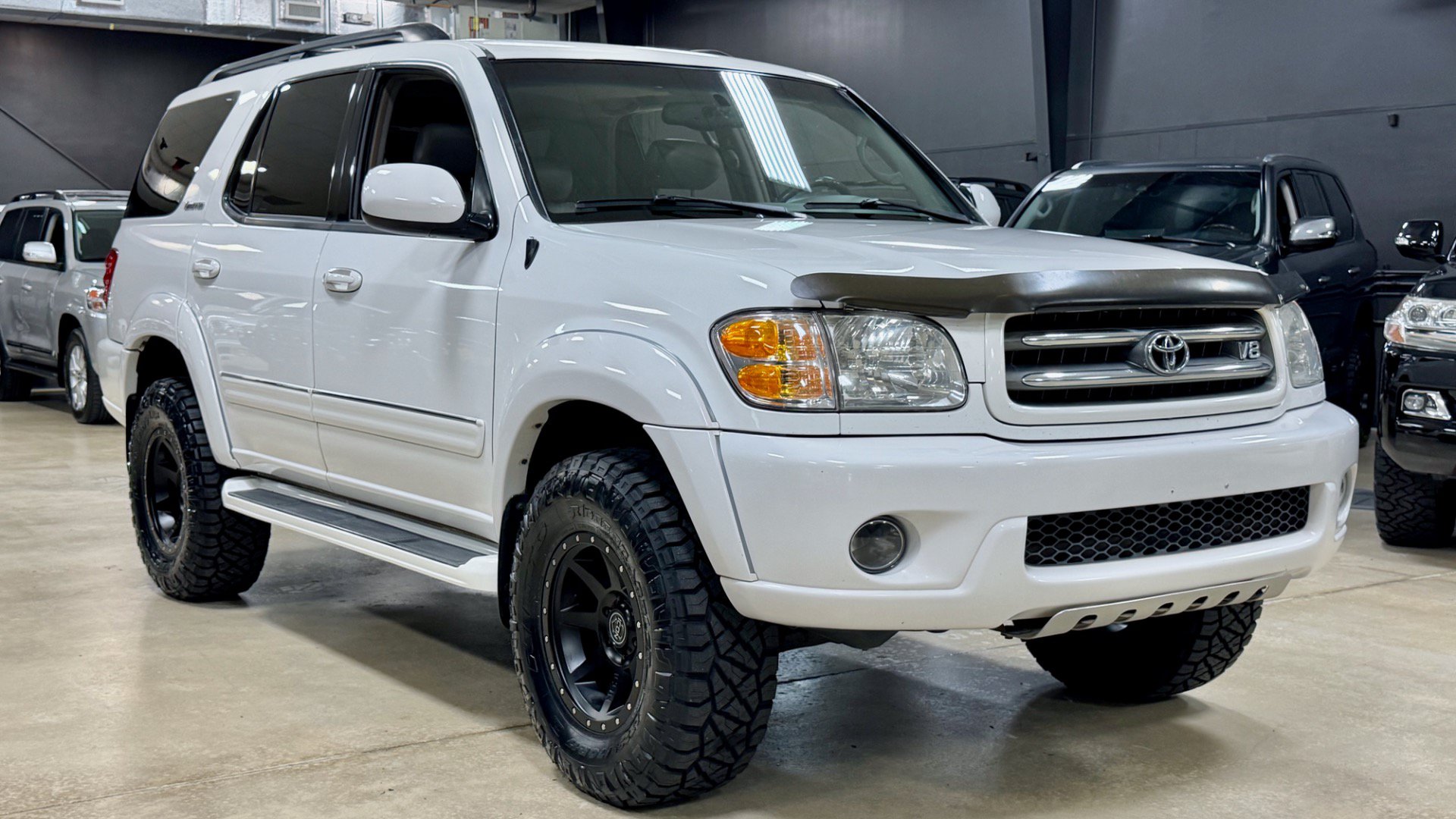 Used 2004 Toyota Sequoia Limited AWD/4WD image 3