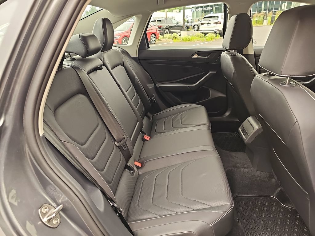 Used 2024 Volkswagen Jetta SEL FWD image 28