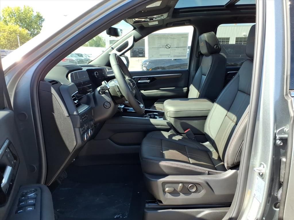 New 2026 Chevrolet Suburban High Country image 15