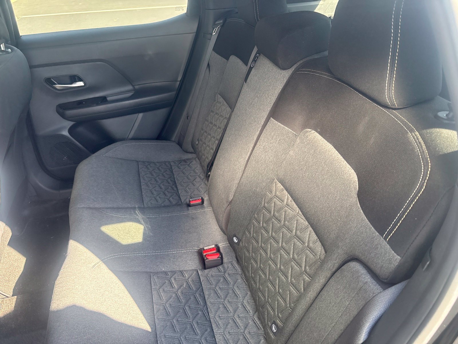 Used 2025 Nissan Kicks SV AWD/4WD image 4