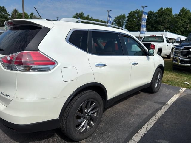 Used 2016 Nissan Rogue SL w/ SL Premium Package AWD/4WD image 4