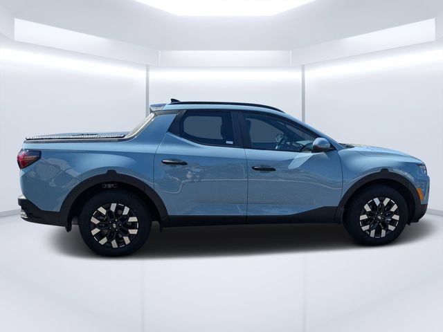 Used 2025 Hyundai Santa Cruz SEL FWD image 2