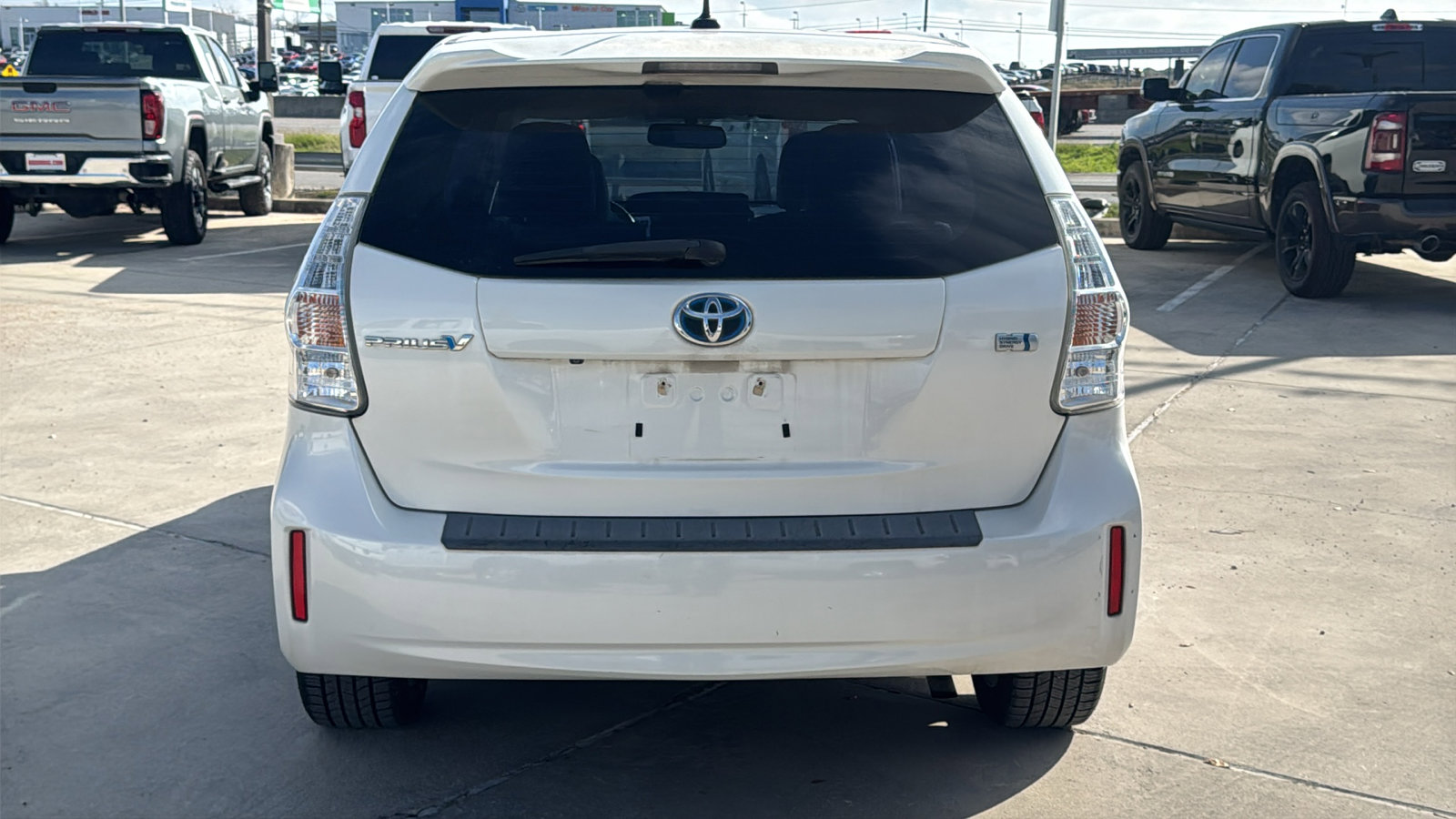 Used 2013 Toyota Prius V image 6
