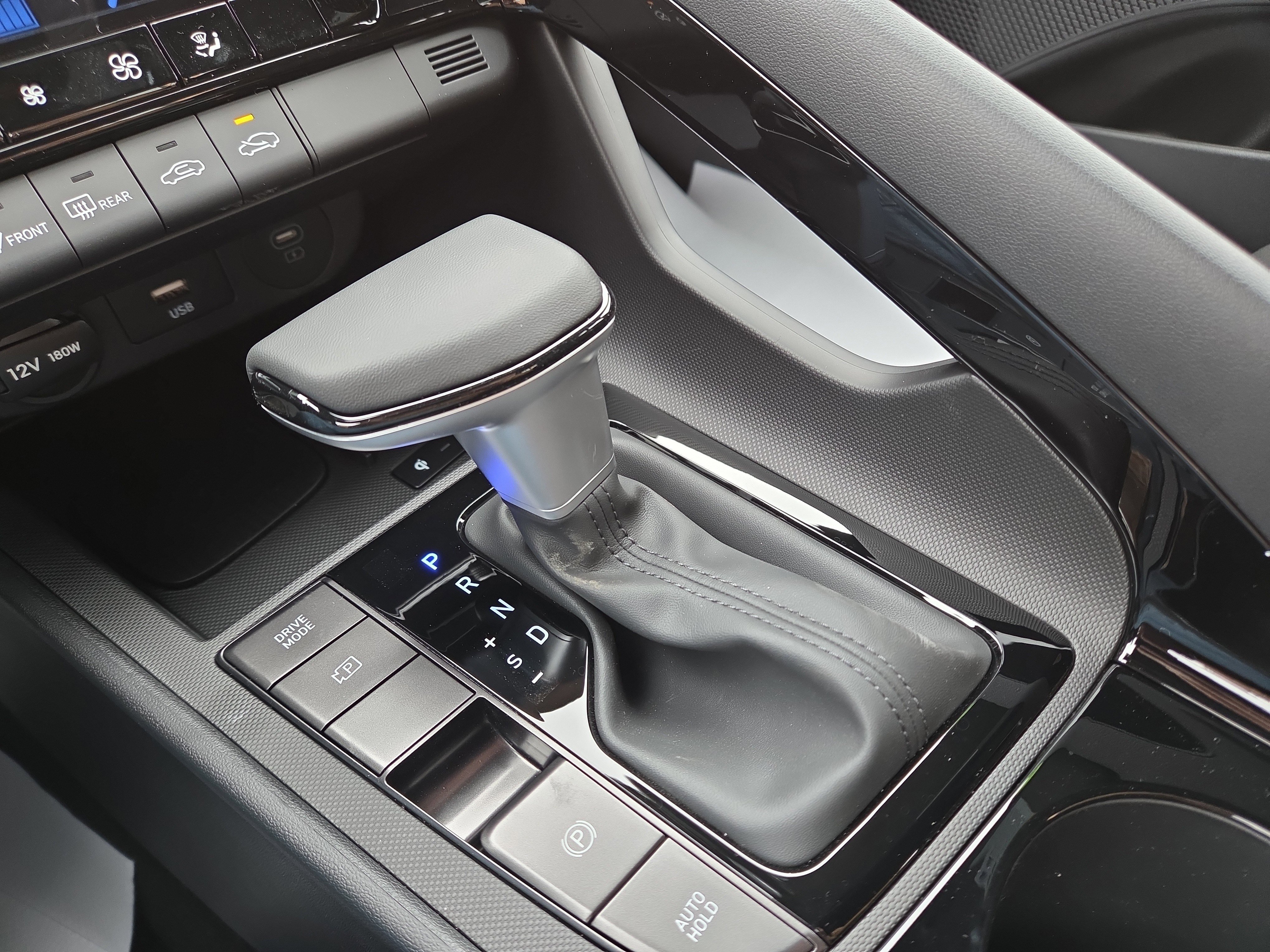 New 2026 Hyundai Elantra Sport image 23