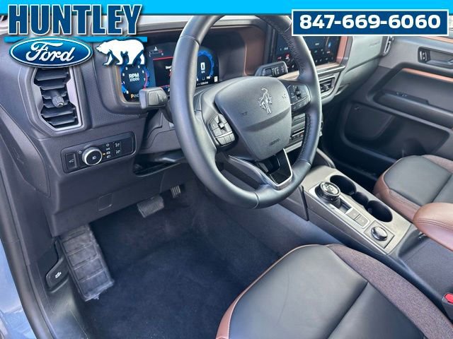 Used 2025 Ford Bronco Sport Outer Banks w/ Outer Banks Tech Package+ AWD/4WD image 18