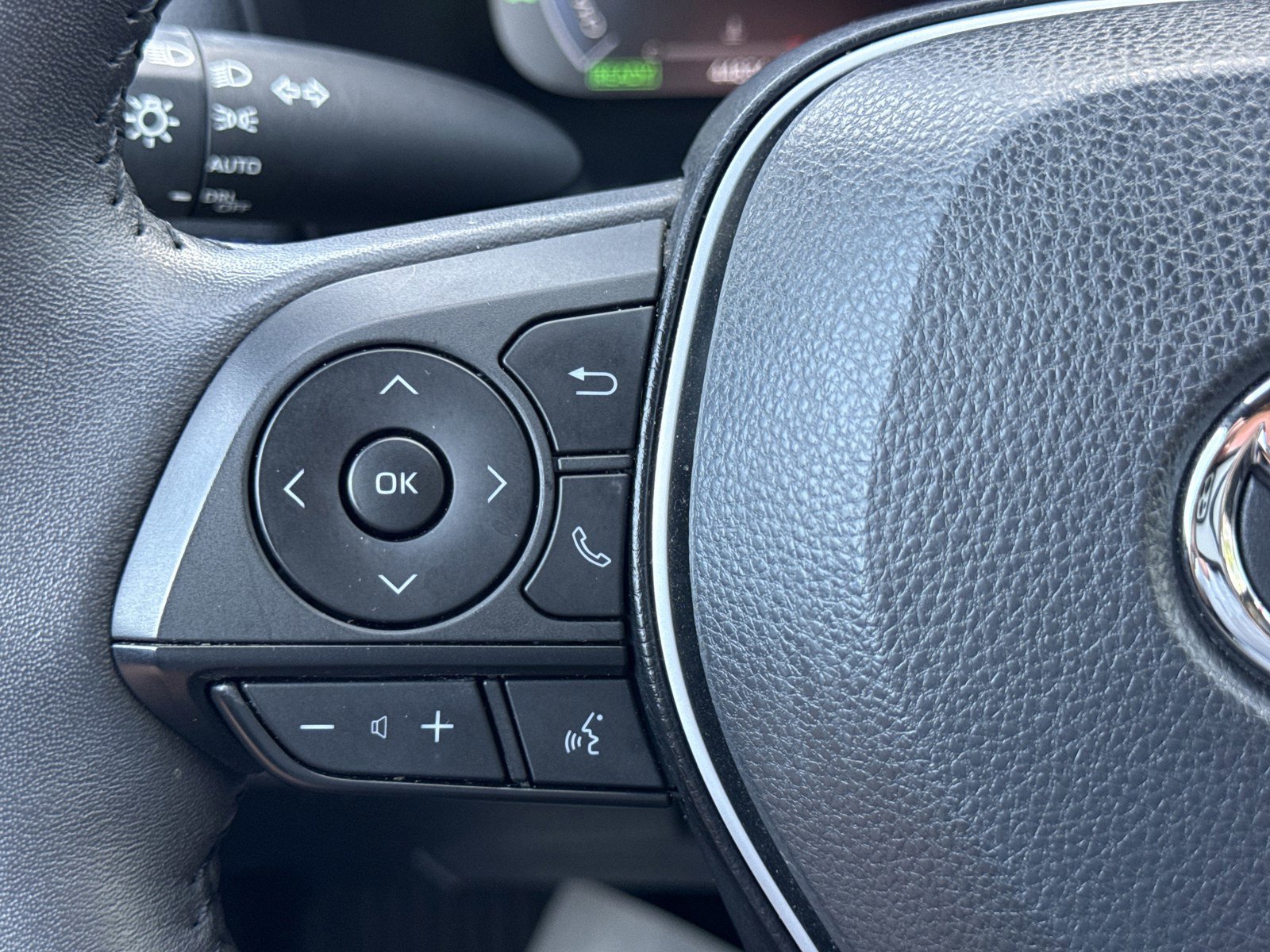 Used 2023 Toyota RAV4 XSE AWD/4WD image 22