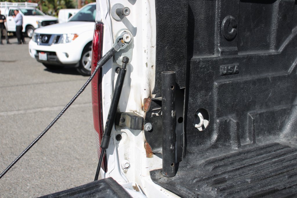 Used 2017 RAM 2500 SLT image 9