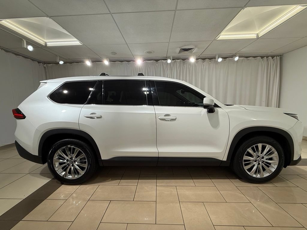 Certified 2024 Toyota Grand Highlander AWD image 6