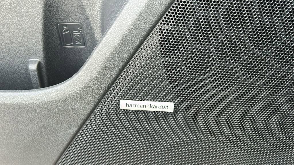 Used 2019 Subaru Crosstrek 2.0i Limited w/ Moonroof Package w/Navigation image 21