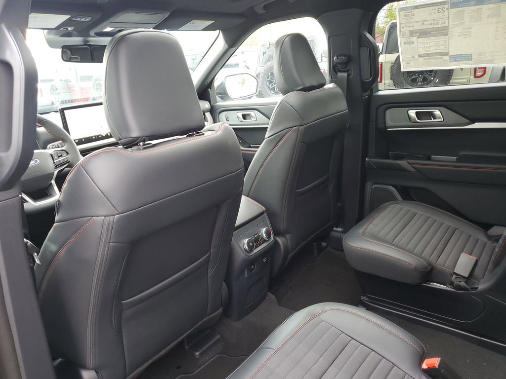 New 2026 Ford Explorer ST-Line AWD/4WD image 33