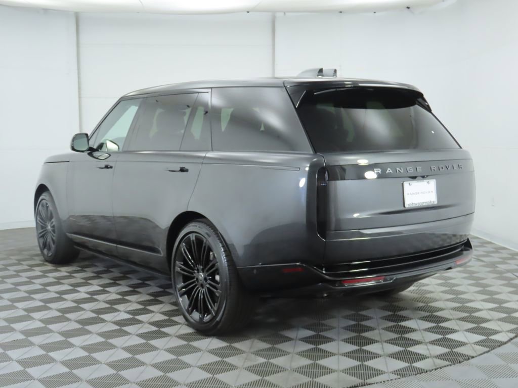 New 2025 Land Rover Range Rover Long Wheelbase SE image 7