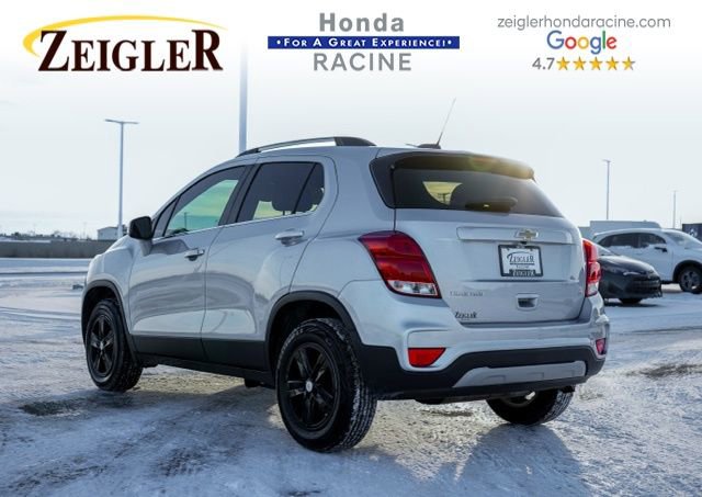 Used 2020 Chevrolet Trax LT w/ LT Convenience Package image 4