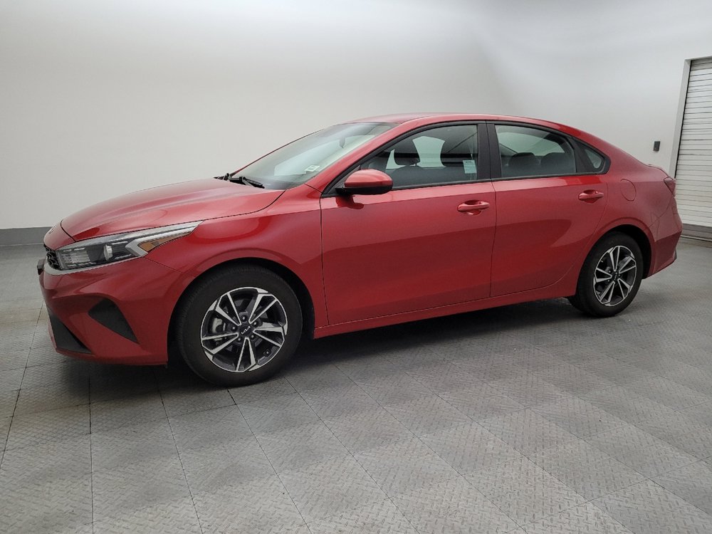 Used 2023 Kia Forte LXS image 2