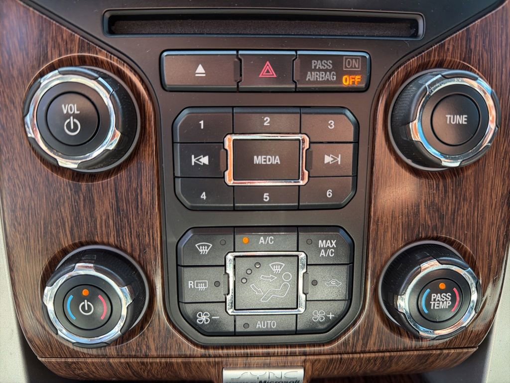 Used 2013 Ford F150 Lariat w/ Mid Equipment Group RWD image 43