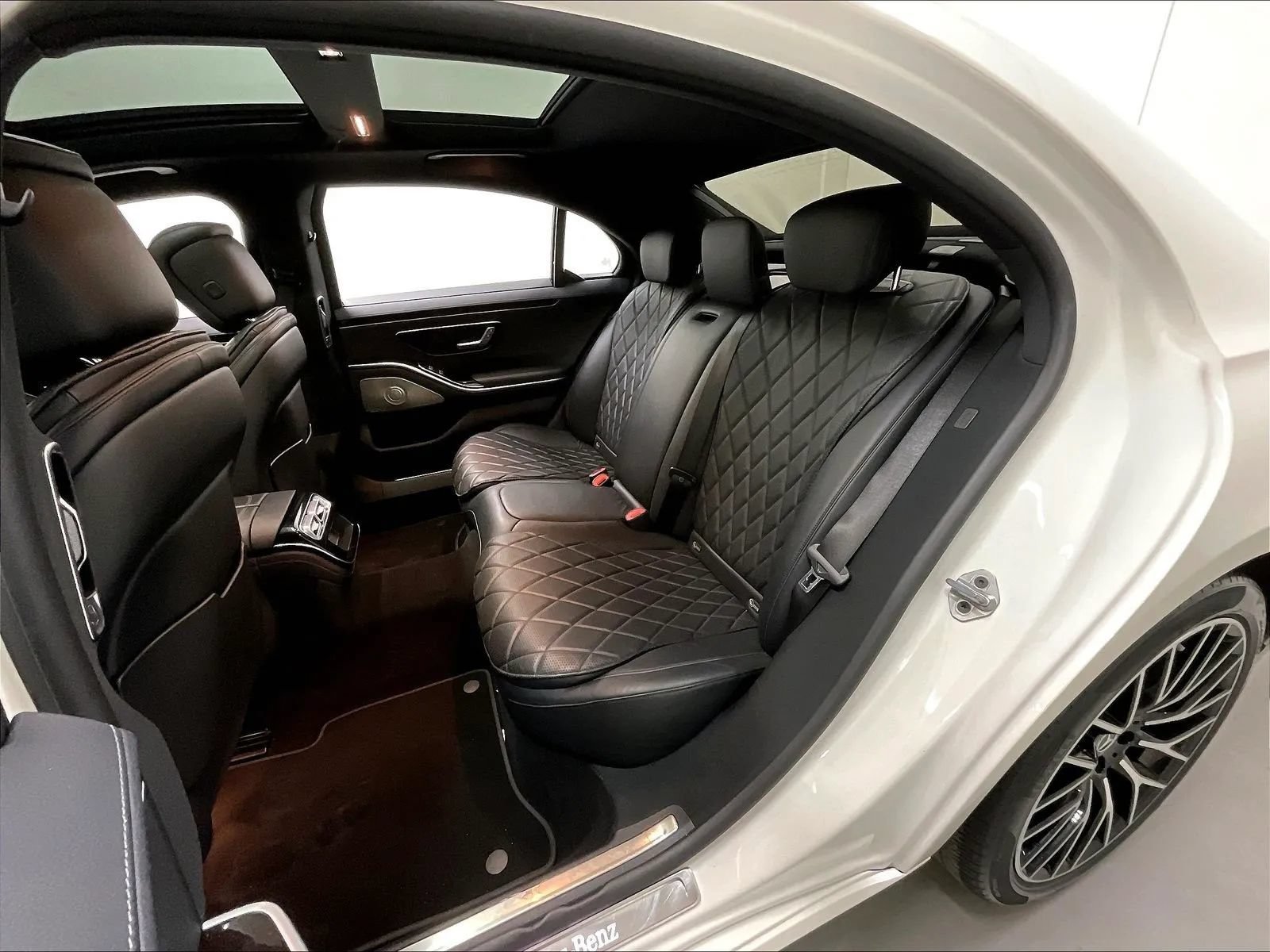 Used 2021 Mercedes-Benz S 580 4MATIC Sedan image 18