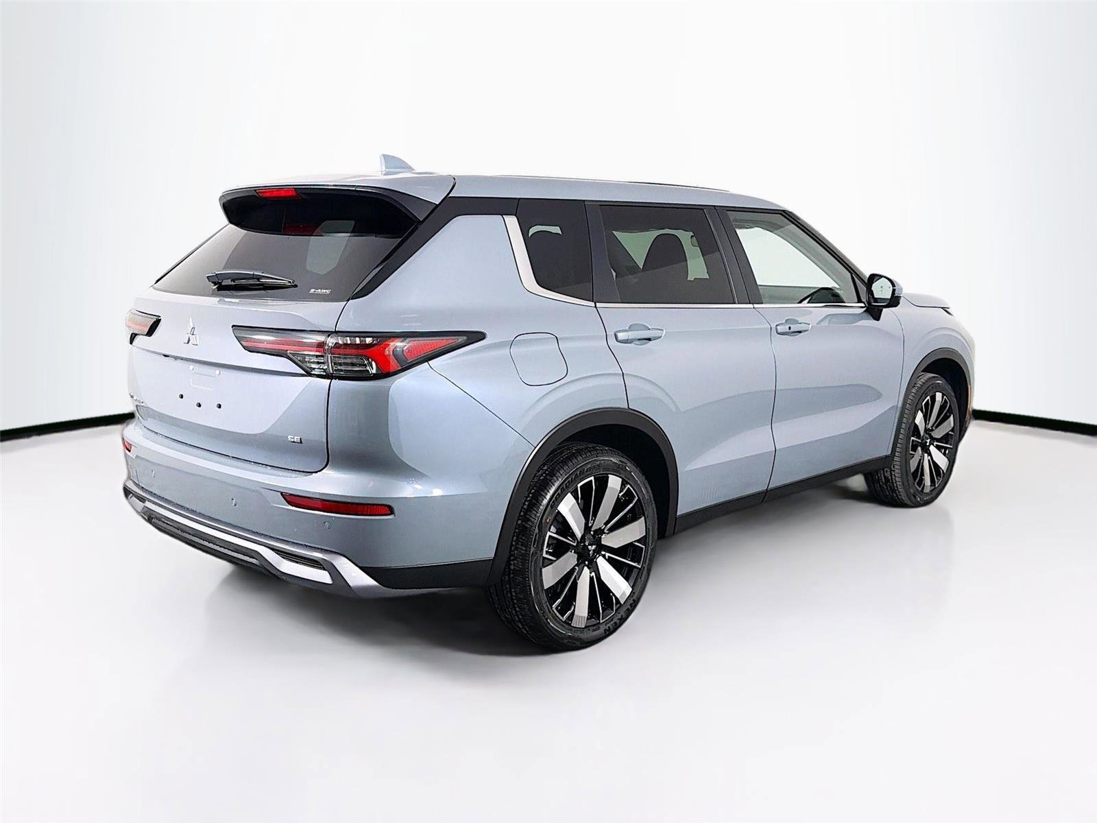 New 2026 Mitsubishi Outlander Ralliart image 7