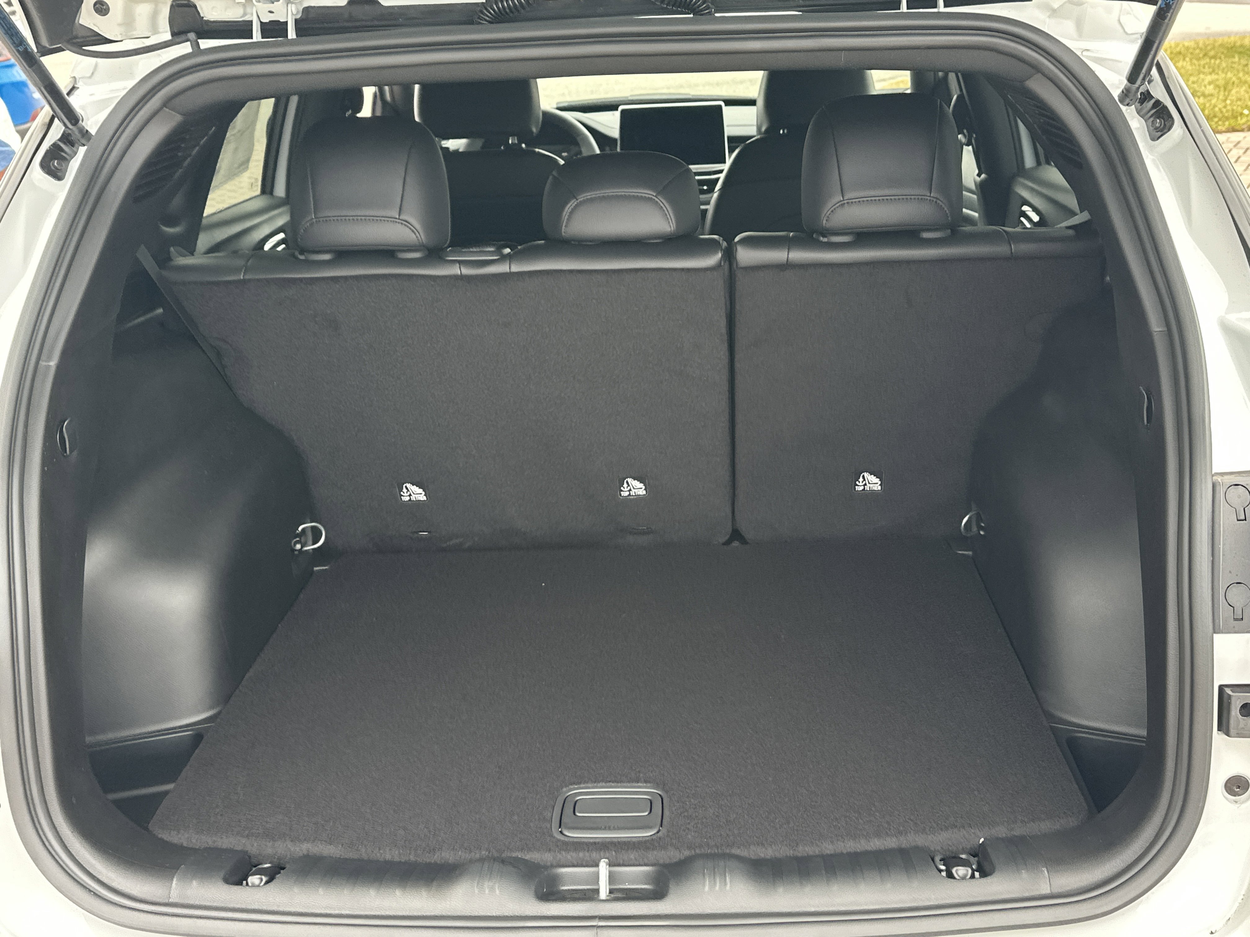 New 2026 Jeep Compass Latitude image 10