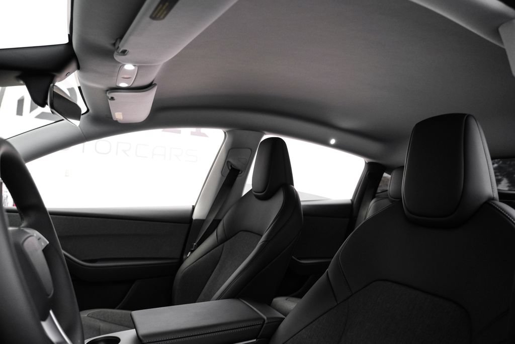 Used 2026 Tesla Model Y 2WD image 30