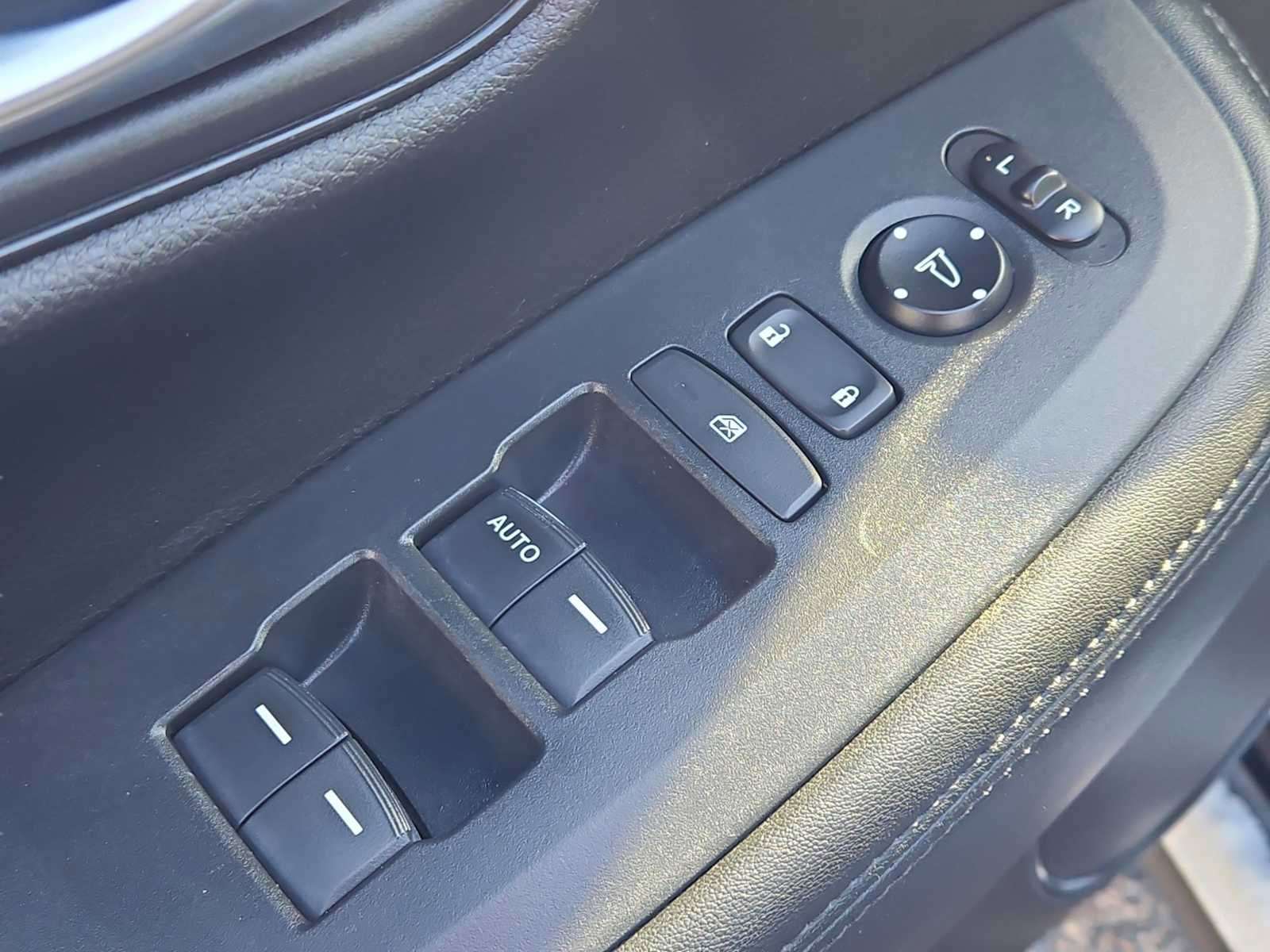 Certified 2023 Honda HR-V LX image 21