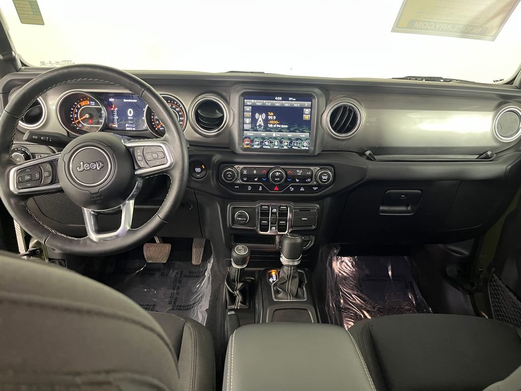 Used 2021 Jeep Wrangler Unlimited Sahara AWD/4WD image 18