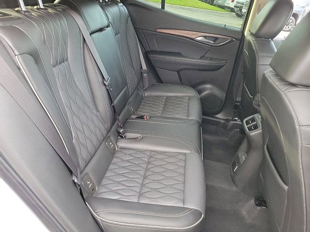 Used 2022 Buick Envision Avenir w/ Technology Package II image 22