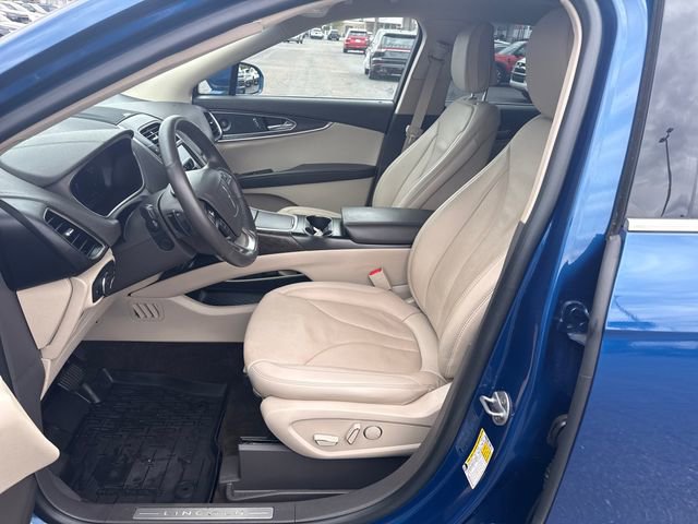 Used 2020 Lincoln Nautilus Reserve AWD/4WD image 14
