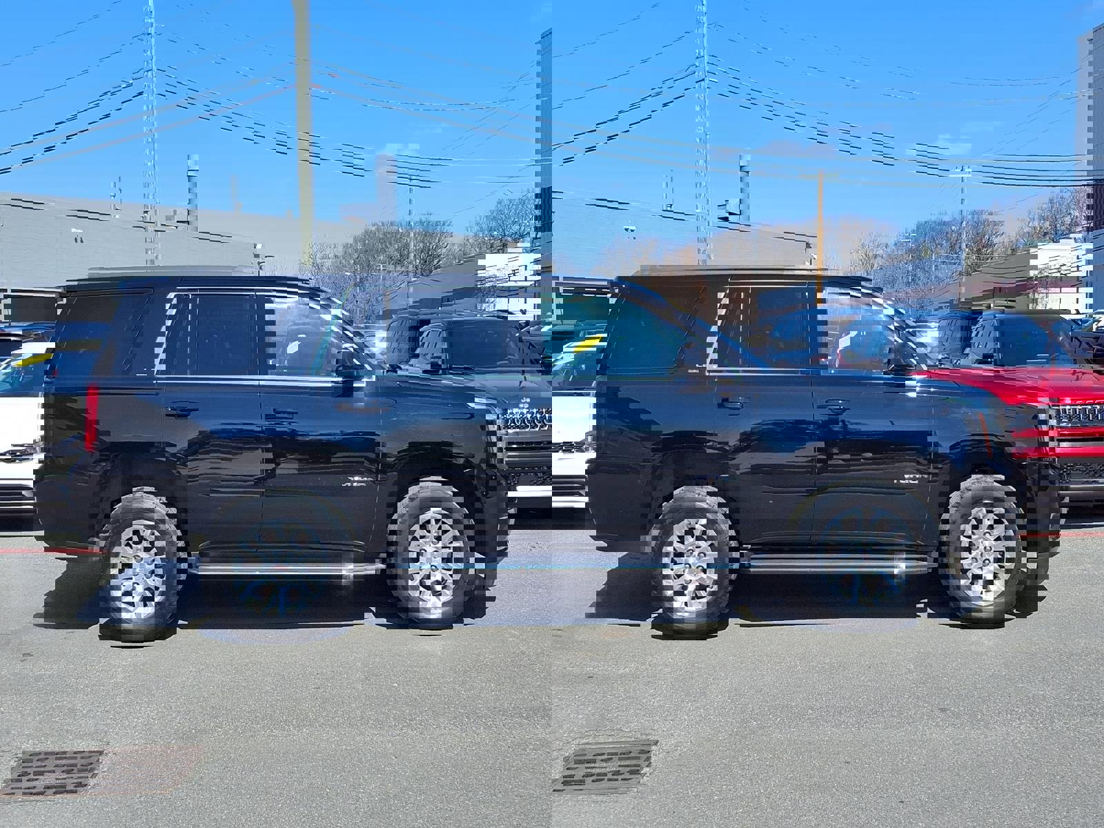 Used 2020 GMC Yukon SLE w/ Convenience Package AWD/4WD image 4