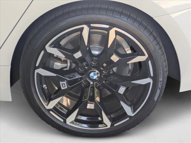 Used 2025 BMW 330i xDrive Sedan image 10