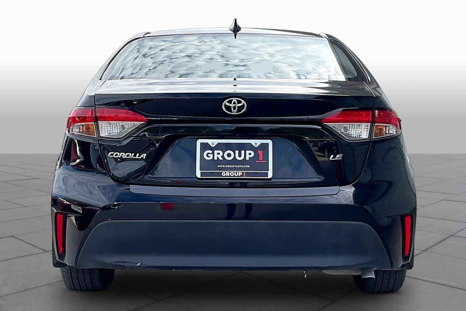 Used 2024 Toyota Corolla LE FWD image 5