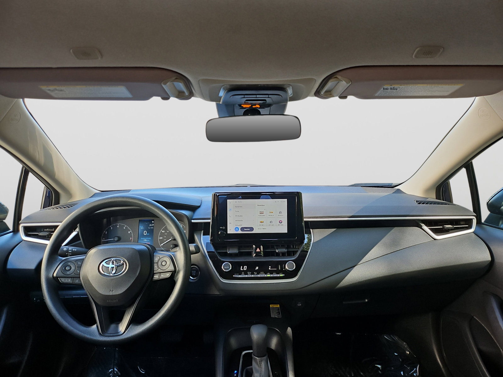 Used 2025 Toyota Corolla LE w/ LE Premium Package FWD image 39