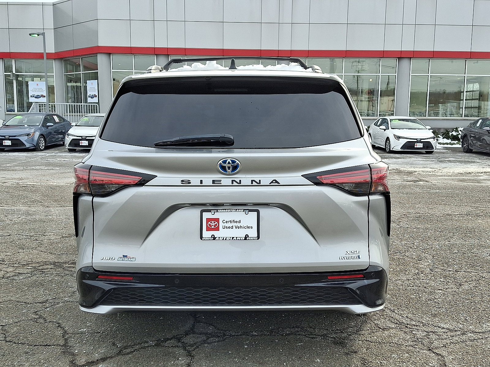 Certified 2024 Toyota Sienna XSE w/ XSE Plus Package image 6