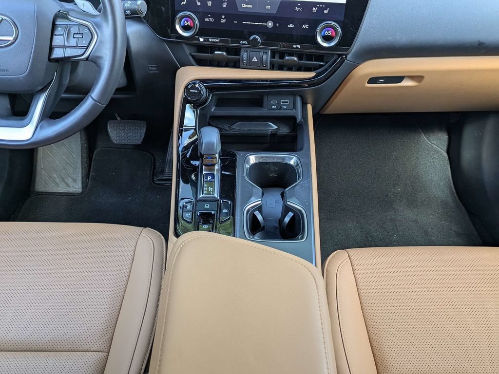 Used 2025 Lexus NX 350h AWD w/ Cold Area Package image 19