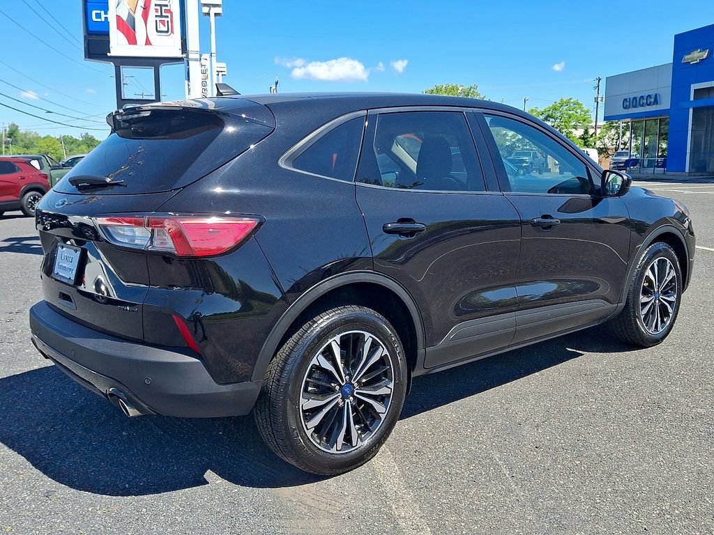 Used 2022 Ford Escape SEL w/ SEL Stealth AWD Package image 9