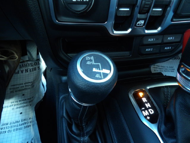 Used 2025 Jeep Gladiator Sport AWD/4WD image 27