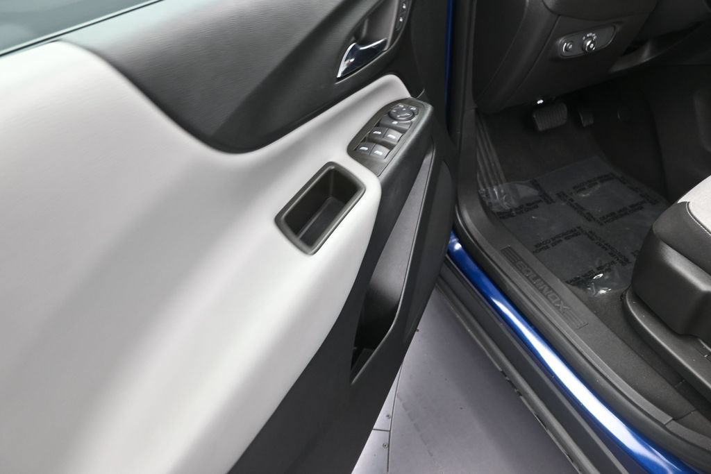 Used 2023 Chevrolet Equinox LS FWD image 10