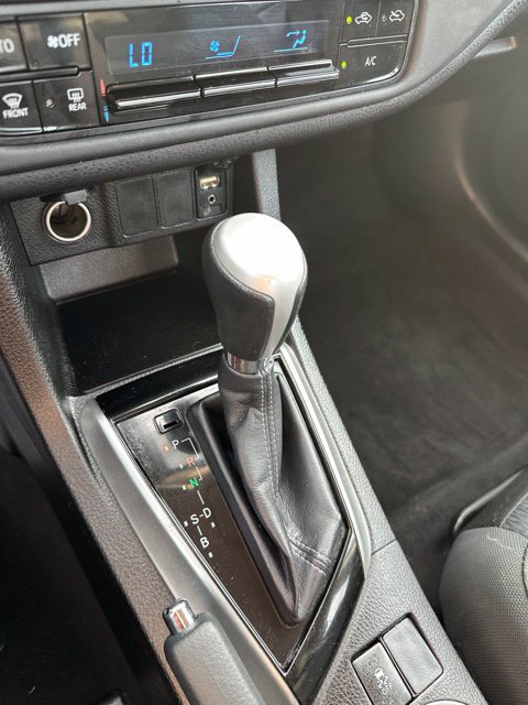 Used 2017 Toyota Corolla L FWD image 24