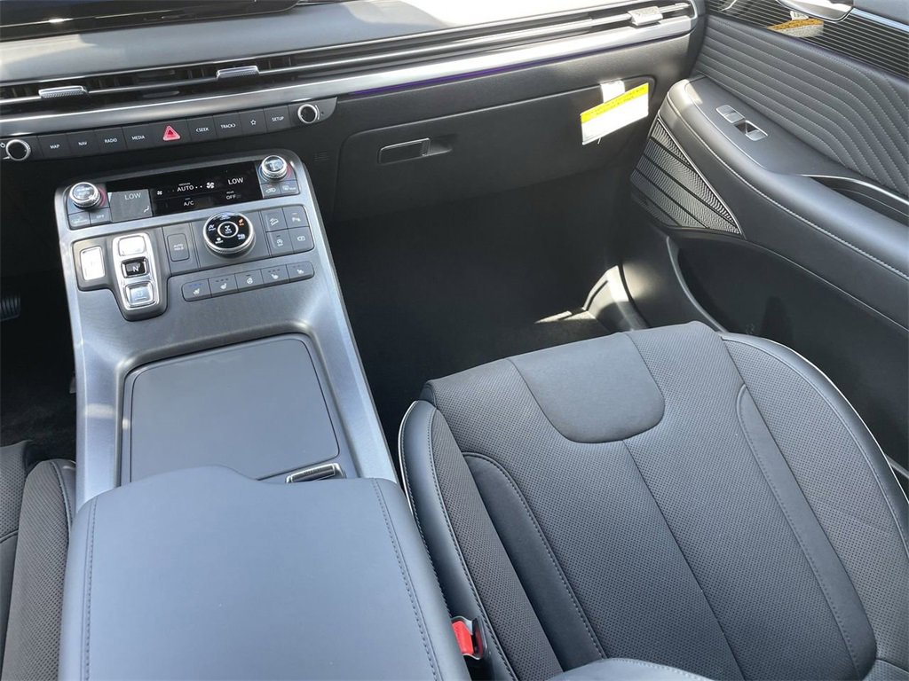 New 2025 Hyundai Palisade Calligraphy image 6