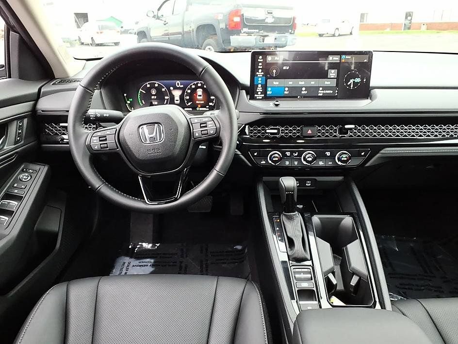 Certified 2025 Honda Accord EX-L image 21