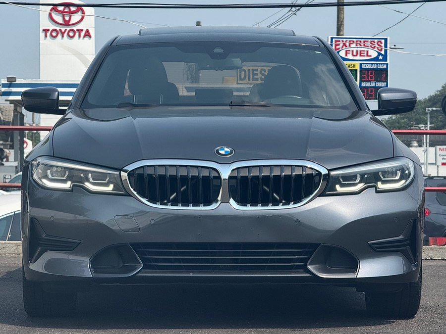Used 2021 BMW 330i xDrive w/ Driver Assist w/ Premium Package AWD/4WD image 2