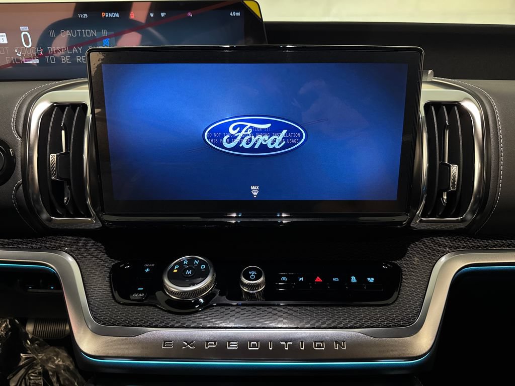 New 2027 Ford Expedition Platinum RWD image 11