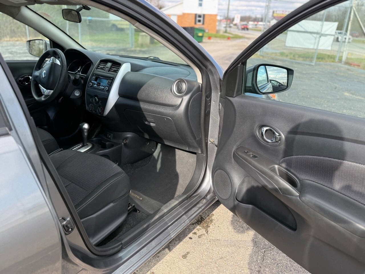 Used 2018 Nissan Versa SV image 7