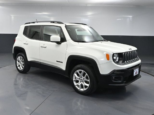 Used 2017 Jeep Renegade Latitude w/ Cold Weather Group